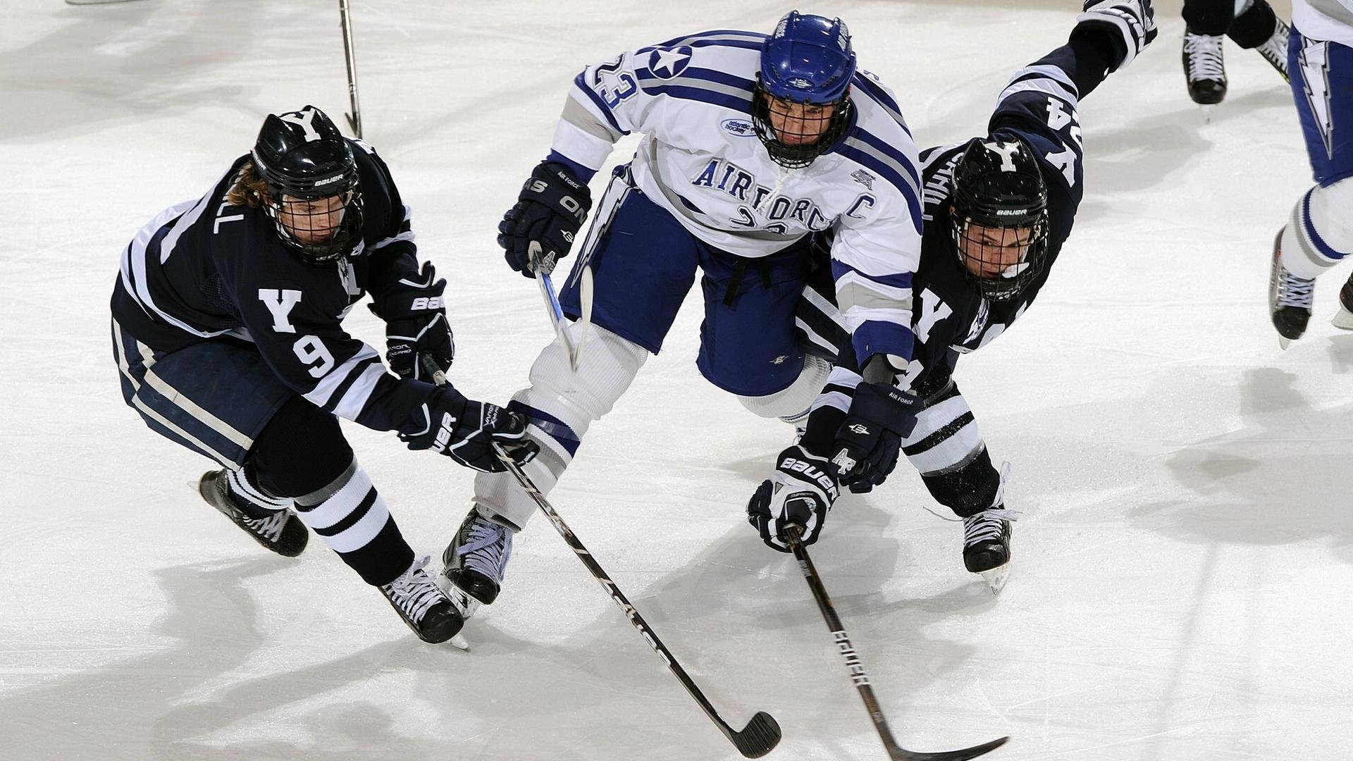 勇士在季后赛中逆境反击，库里超级三分带队成功翻盘！，勇士库里得分王